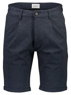Performance shorts