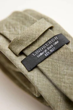 Tie