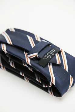 Tie