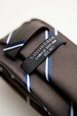 Tie